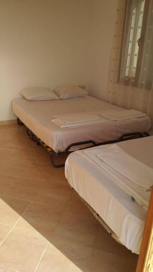 Mullaj Guest House Влёра Экстерьер фото